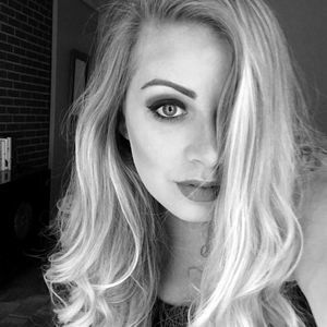 Meet your Posher, Laura-sue